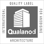 Logotipo internacional Qualanod Architecture que certifica la calidad del anodizado para uso arquitectónico.